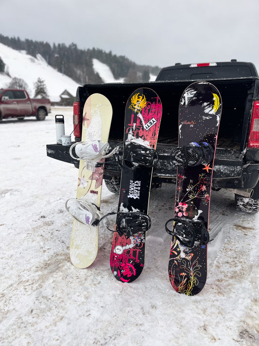 Snowboarding in the Ottawa Valley: Cold Mornings, Fresh Powder & Good Coffee